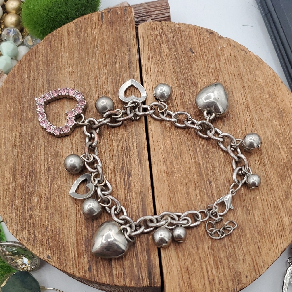 Silver Tone Heart Charm Bracelet with Pink Crystal‎ Accents B3411